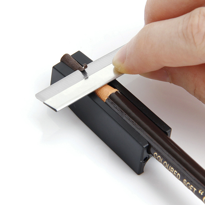 Eyebrow Pencil Sharpening Tool