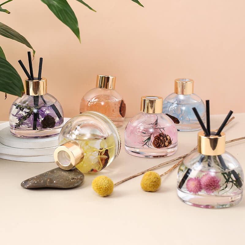 🎁 Dried Flower Decoration Aroma Room Diffuser / Car Fragrance (100ml) (100% off)