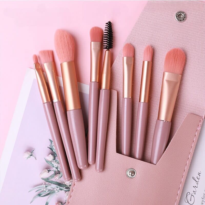 Mini Travel Makeup Brush Set with Pouch (8 Brushes)
