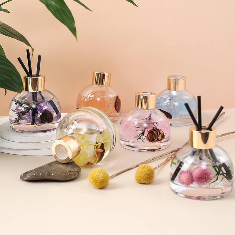 Dried Flower Decoration Aroma Room Diffuser / Car Fragrance (100ml)