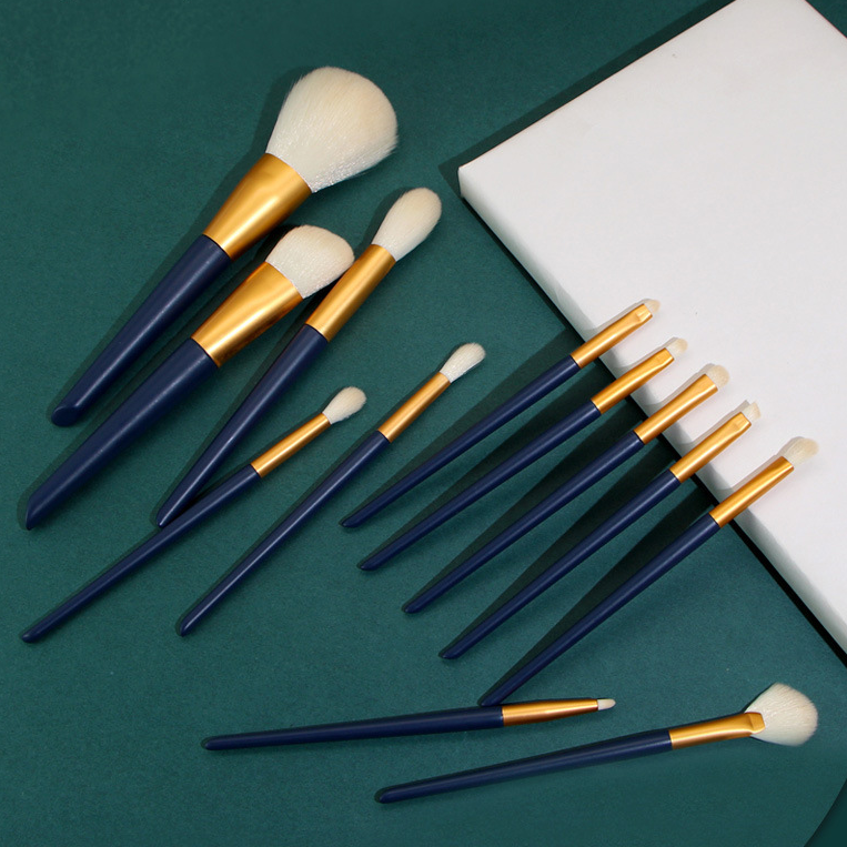 Navy Makeup Brush Set in Tub (12 Brushes)